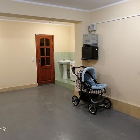 Домик По Ул.Званба Sochumi Exterior foto