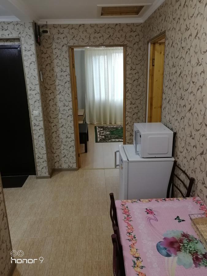 Домик По Ул.Званба Sochumi Exterior foto