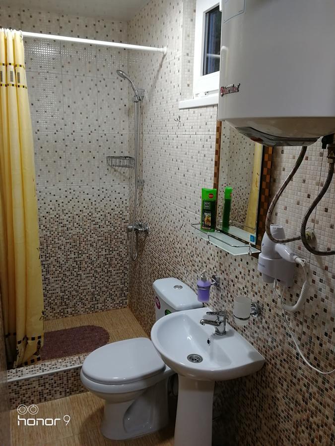 Домик По Ул.Званба Sochumi Exterior foto