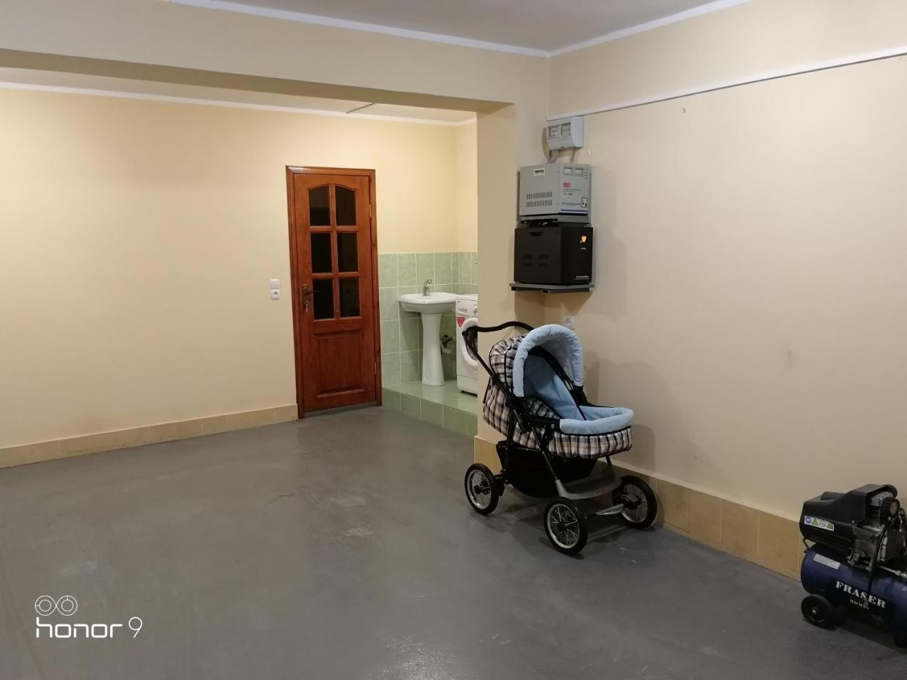 Домик По Ул.Званба Sochumi Exterior foto